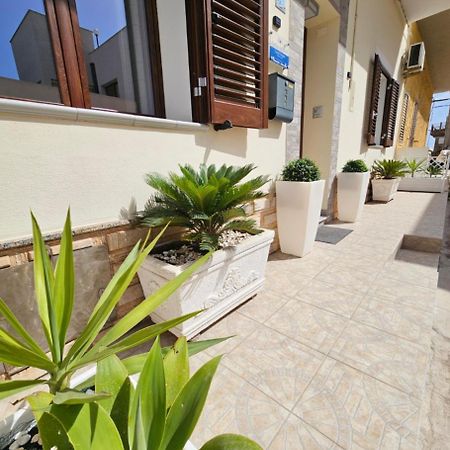 Perla Del Sud - Guest House لامبيدوزا المظهر الخارجي الصورة
