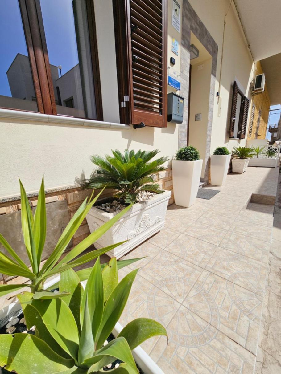 Perla Del Sud - Guest House لامبيدوزا المظهر الخارجي الصورة